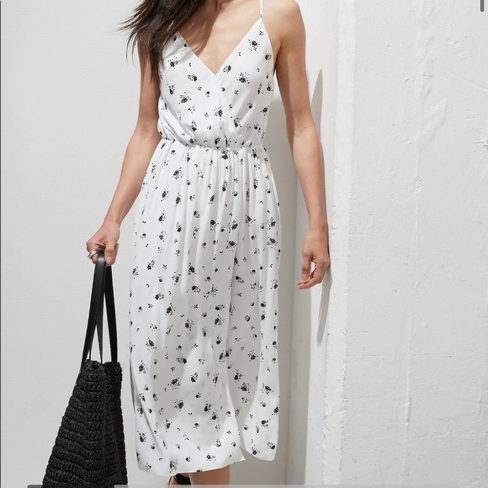 NWT Banana Republic white floral faux wrap dress